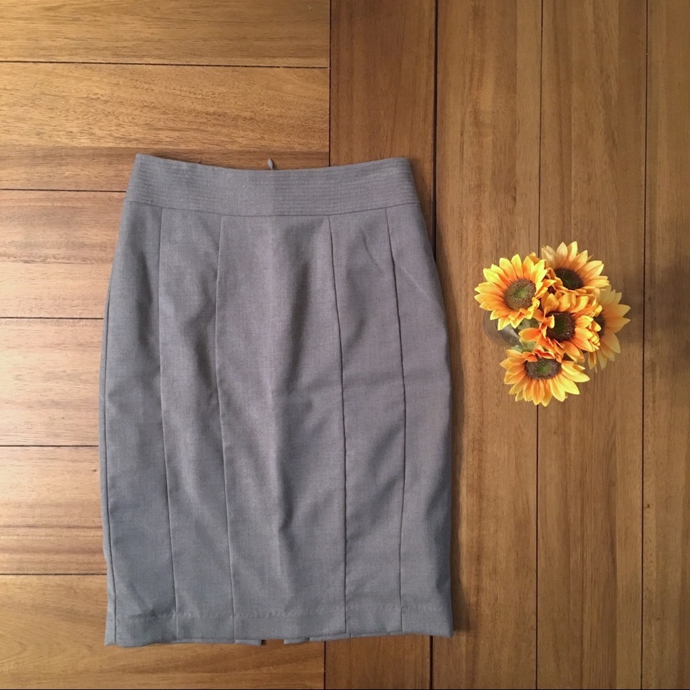 H&M light gray pencil skirt